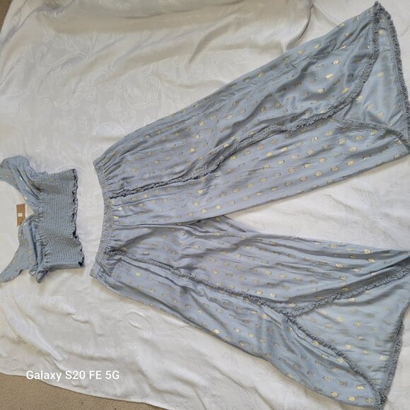 Elegant Blue Halter Jumpsuit - Picture 13 of 16